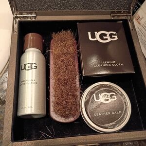 UGG Grooming Set with Silver Bottle and Brown Brush